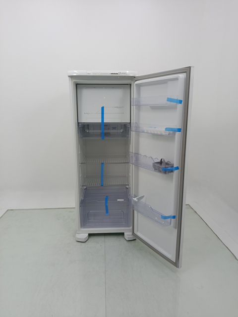 REFRIGERADOR ELECTROLUX RFE39 - Refrigerador 