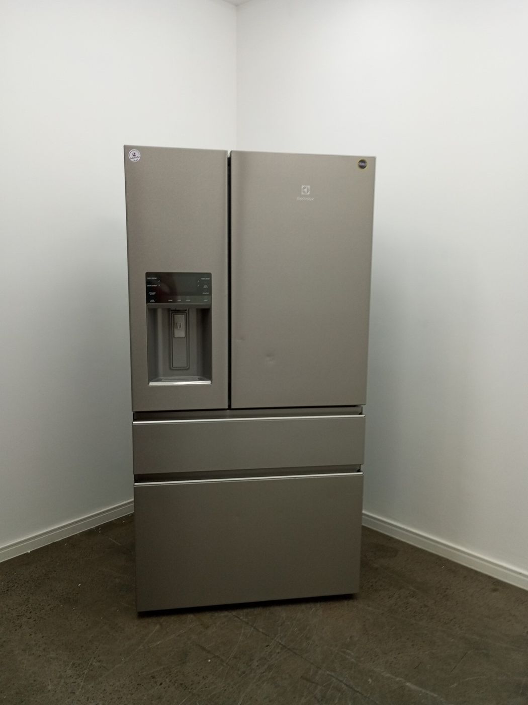 REFRIGERADOR ELECTROLUX DM91X FROST FREE  INV