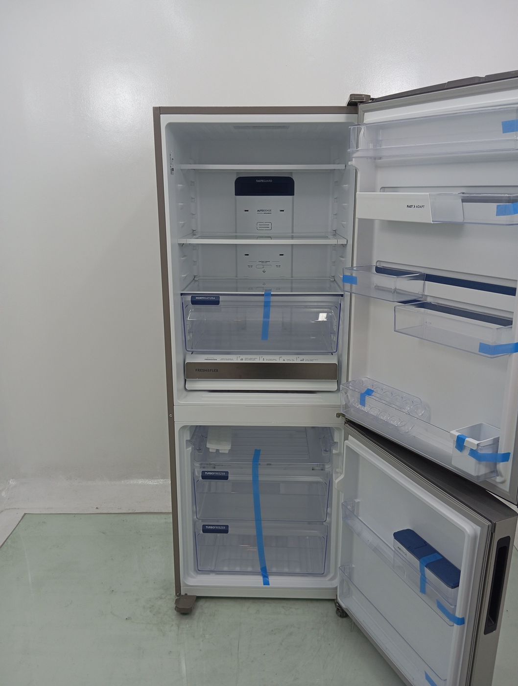 REFRIGERADOR ELECTROLUX IB55S FROST FREE INVE