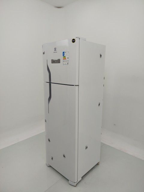 REFRIGERADOR ELECTROLUX TF39-   FROST FREE 31