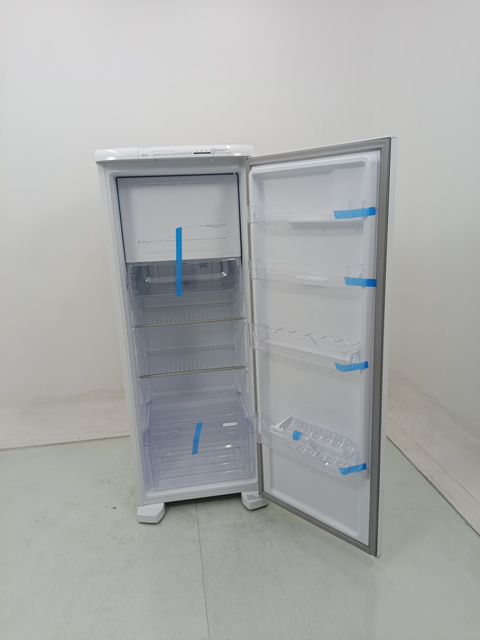 REFRIGERADOR ELECTROLUX RFE39 - Refrigerador 