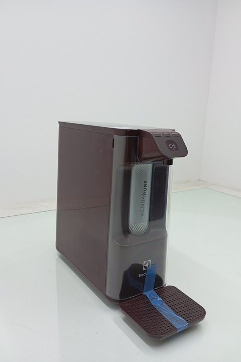 PURIFICADOR ELECTROLUX DE AGUA PE12V  - VINHO