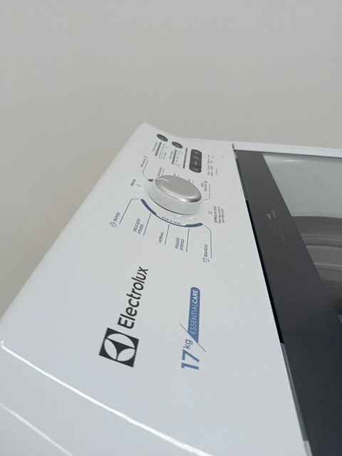 LAVADORA ELECTROLUX LED17 - Lavadora Electrol