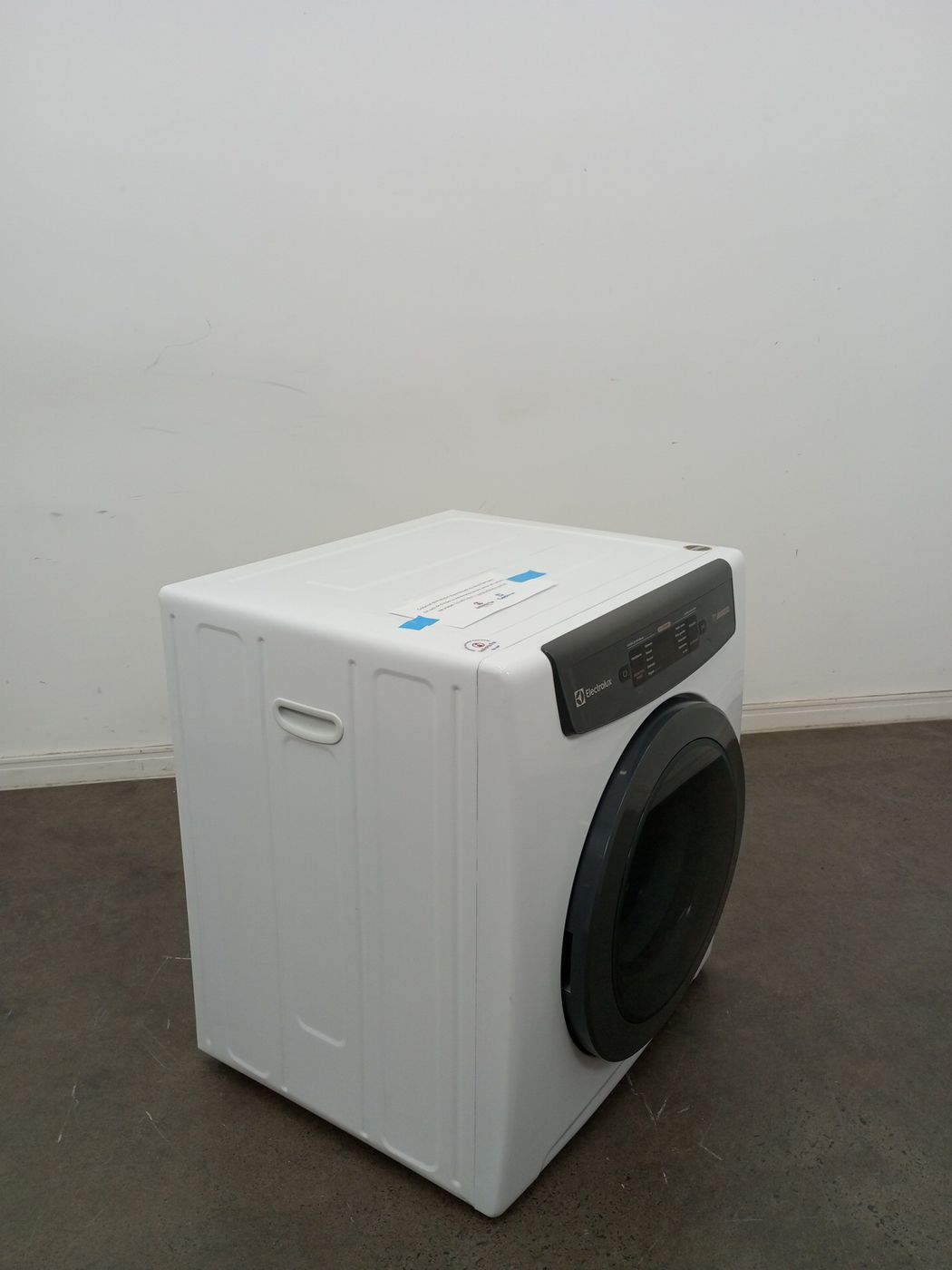 SECADORA ELECTROLUX SVB11 DE PAREDE E PISO 11