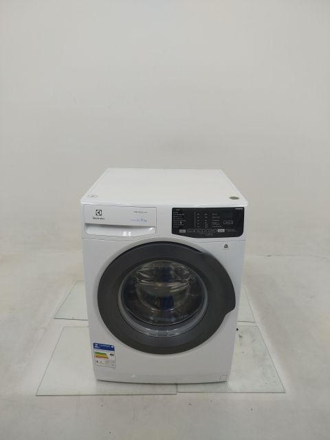LAVADORA ELECTROLUX LFE11 - Lavadora Electrol