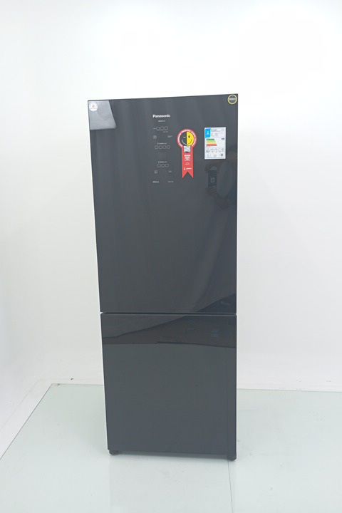 REFRIGERADOR PANASONIC BLACK GLASS FROST FREE