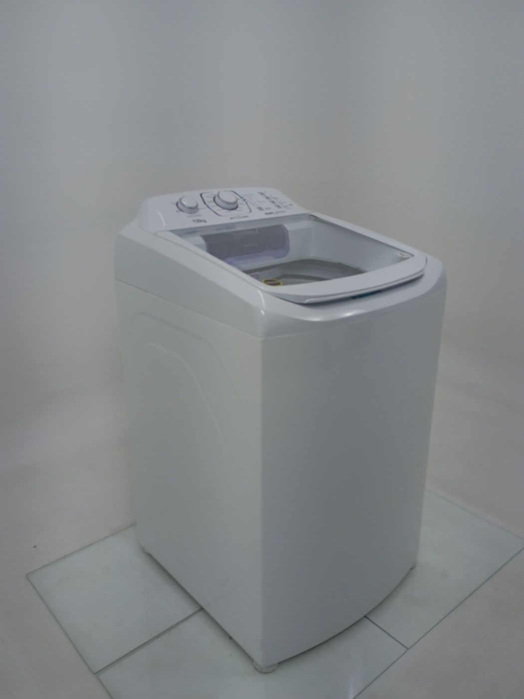 LAVADORA ELECTROLUX TOP LOAD 12KG LAC12 TURBO