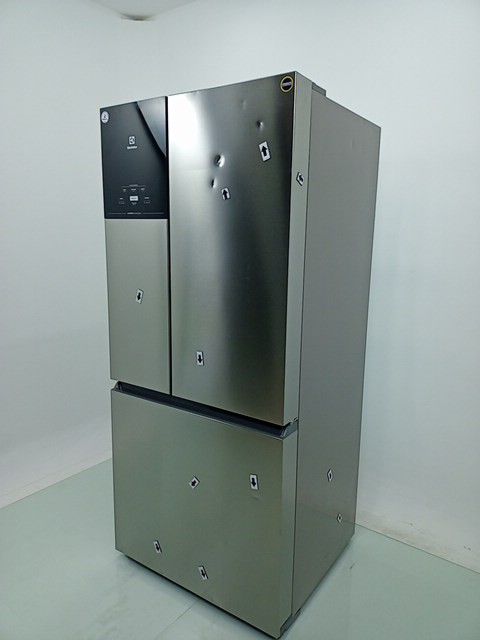REFRIGERADOR ELECTROLUX IM8S FROST FREE INVER
