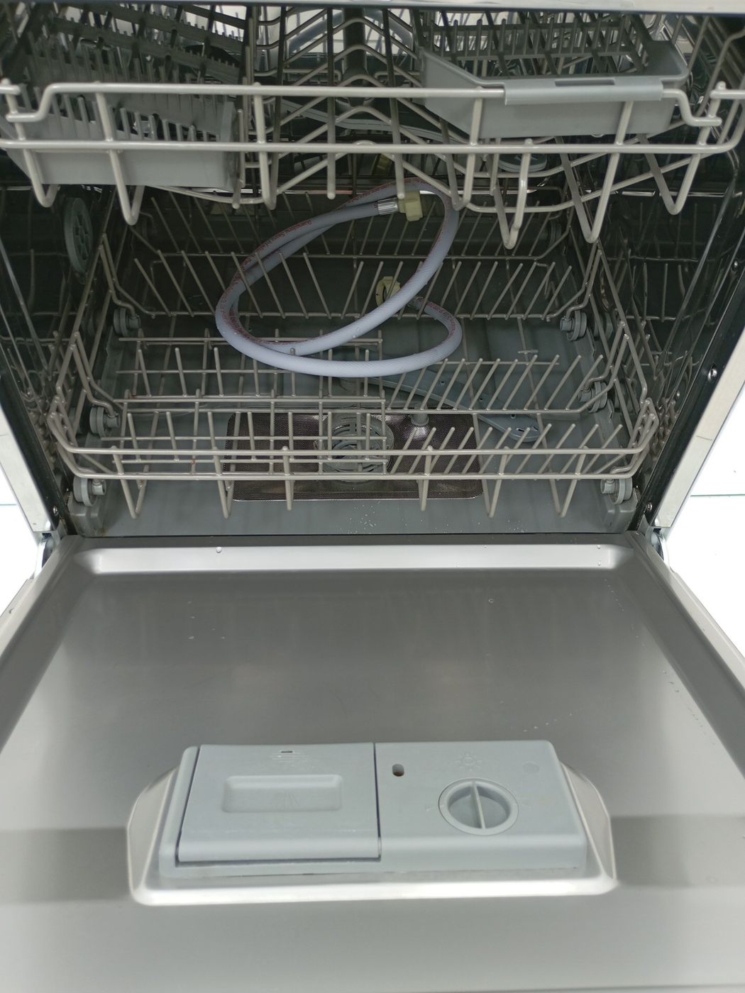 LAVA LOUCAS ELECTROLUX LV08B - Lava Louça Ele