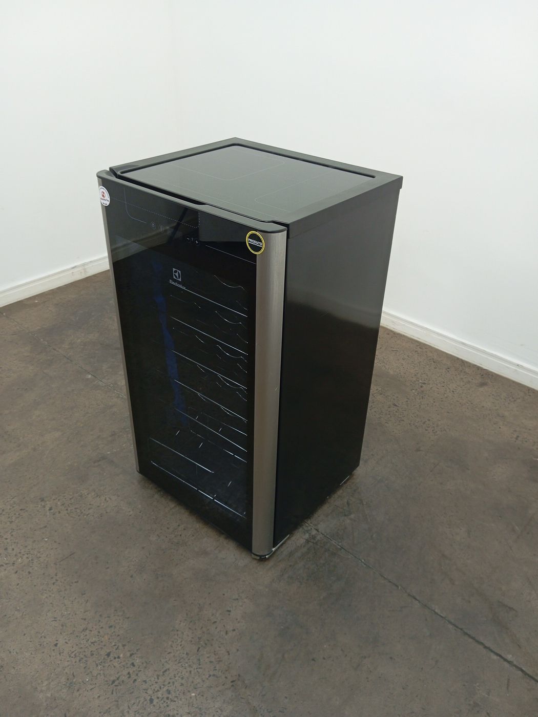 ADEGA ELECTROLUX VINHOS 1 PORTA ACS34 34 GARR