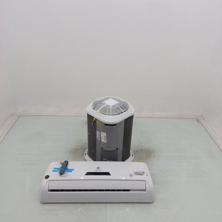 AR CONDICIONADO ELECTROLUX QI12R SPLIT 12000 