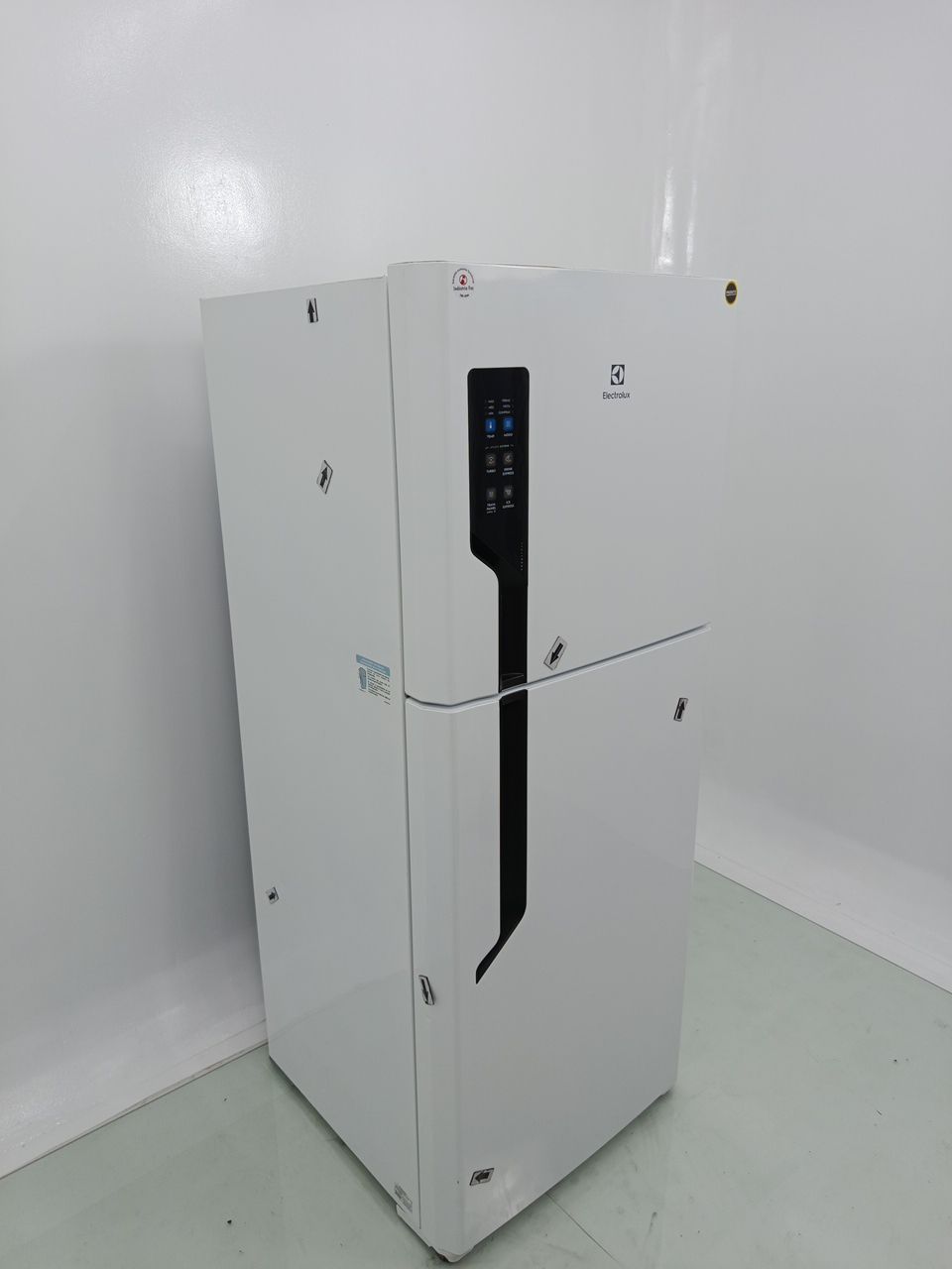 REFRIGERADOR ELECTROLUX TF55 FROST FREE 431L 