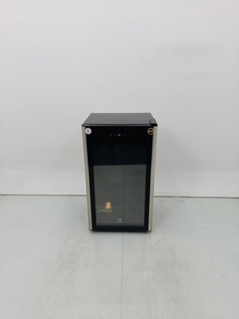 CERVEJEIRA ELECTROLUX BCG96 - Cervejeira Elec