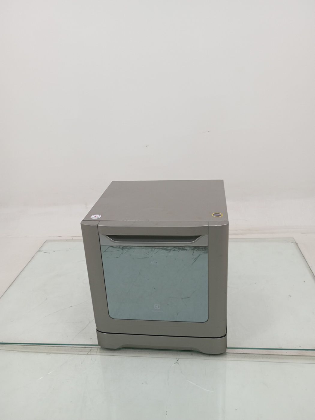 LAVA LOUCAS ELECTROLUX LE08S - Lava Louça Ele