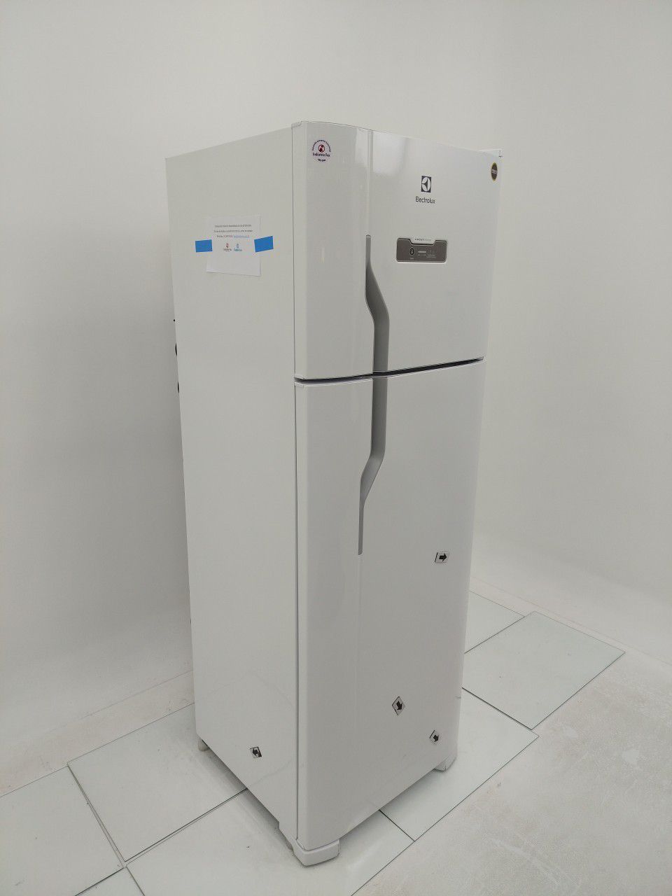 REFRIGERADOR ELECTROLUX TF39-   FROST FREE 31