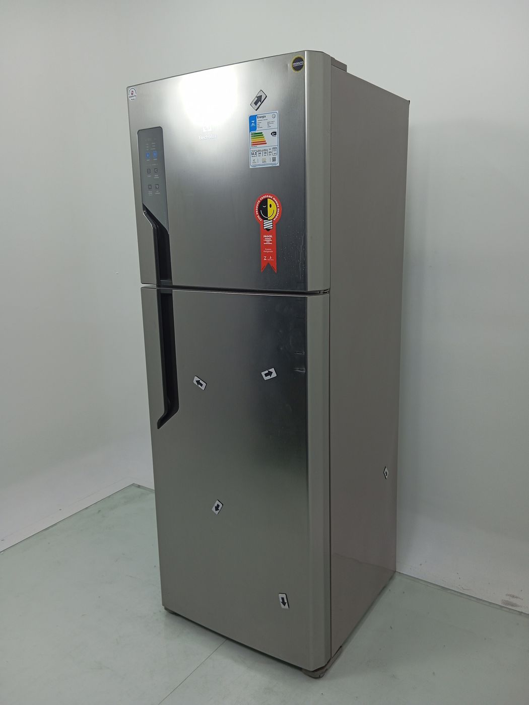 REFRIGERADOR ELECTROLUX TF56S TOP FREEZER FRO