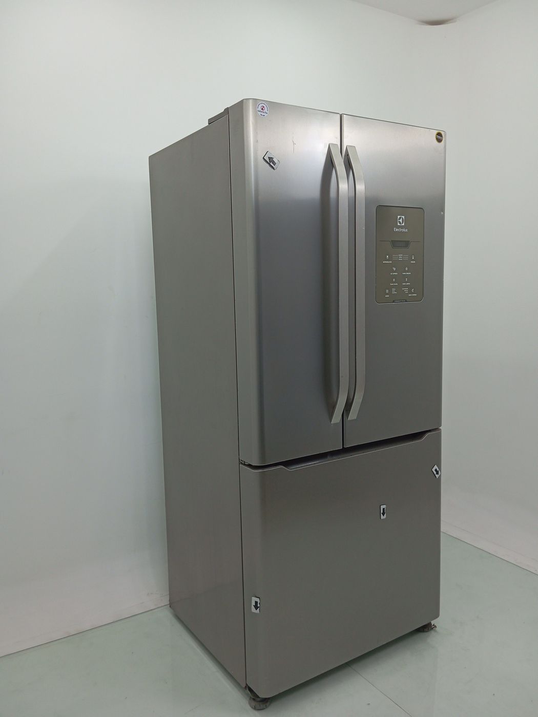 REFRIGERADOR ELECTROLUX DM84X   FROST FREE 57