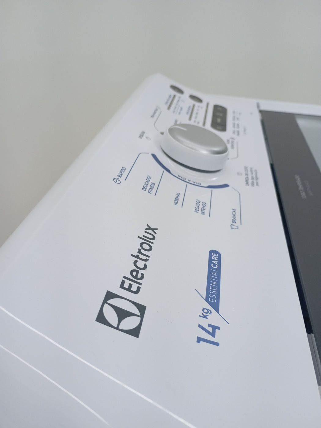 LAVADORA ELECTROLUX LED14 - Lavadora Electrol