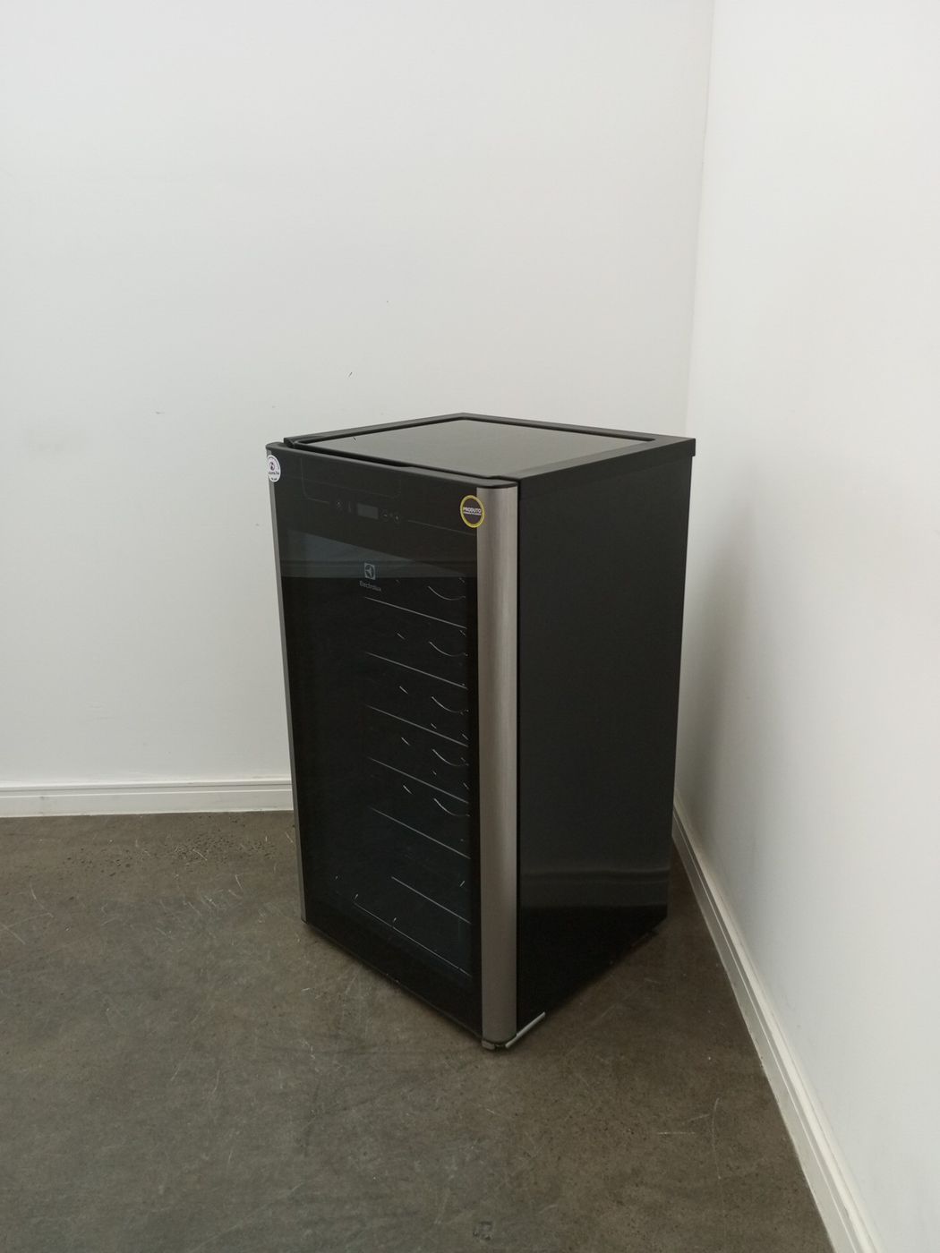 ADEGA ELECTROLUX VINHOS 1 PORTA ACS34 34 GARR