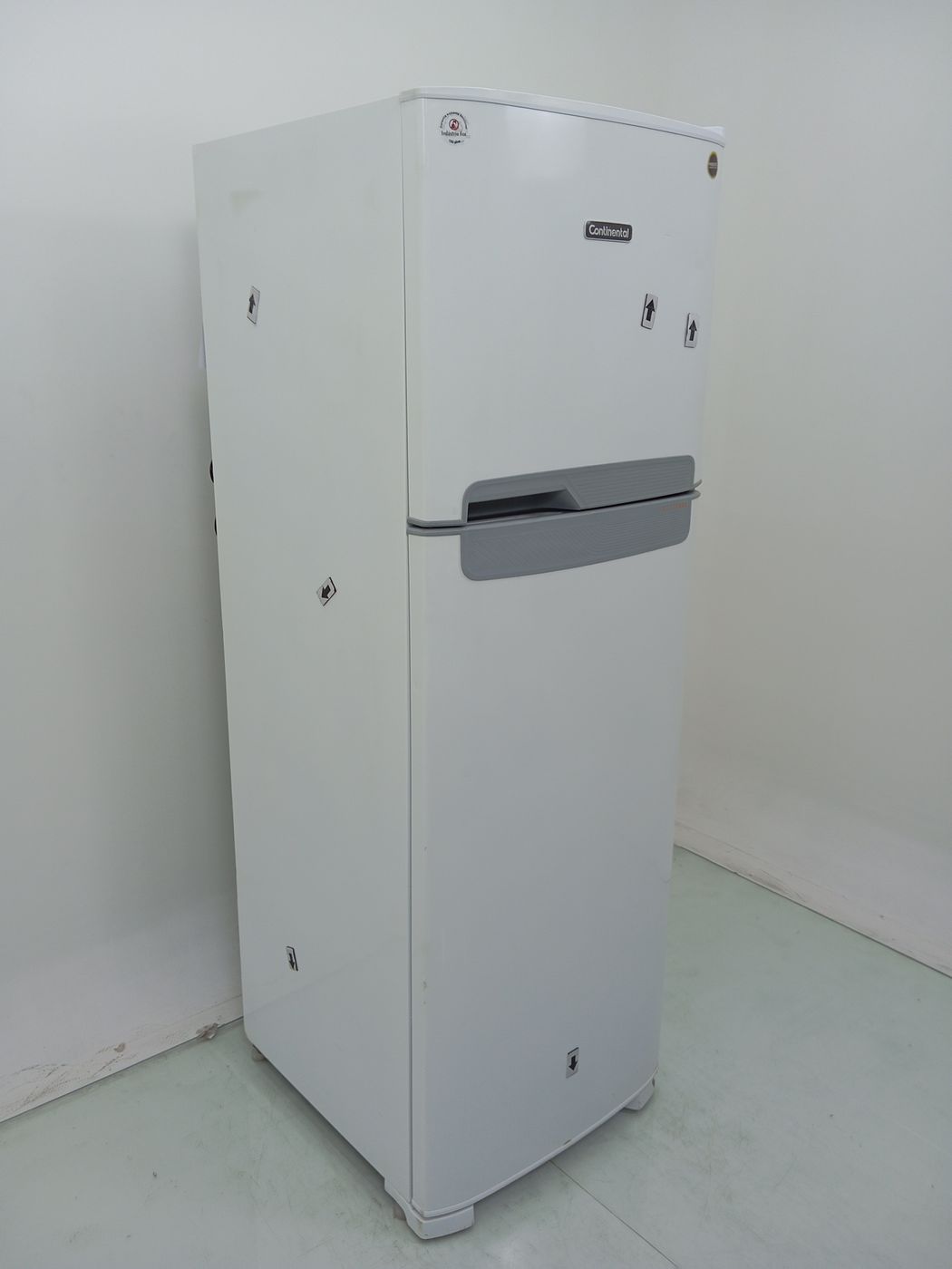 REFRIGERADOR CONTINENTAL TC41-   FROST FREE 3
