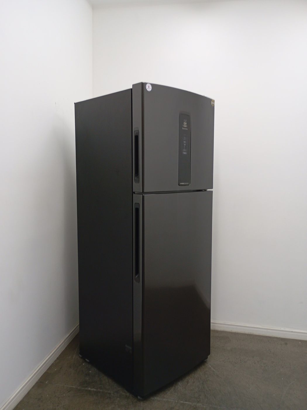 REFRIGERADOR ELECTROLUX IT70B FROST FREE INVE