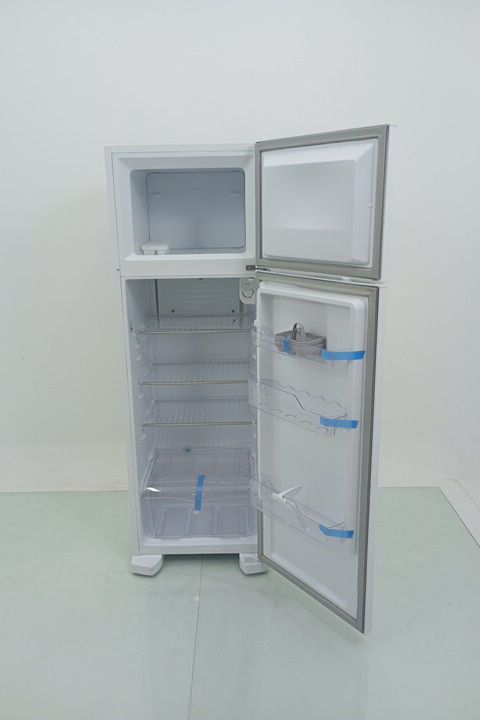 REFRIGERADOR ELECTROLUX DC35A   DUAS PORTAS C