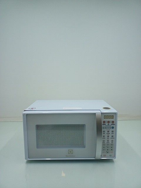 MICRO-ONDAS ELECTROLUX MTO30 MICRO-ONDAS MTO3