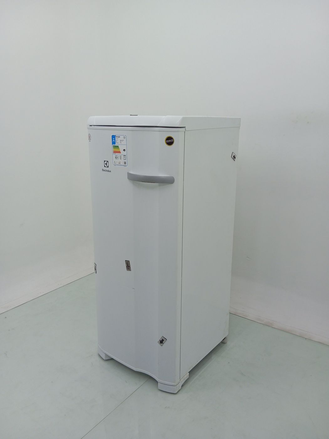FREEZER ELECTROLUX FE19- VERTICAL CYCLE DEFRO