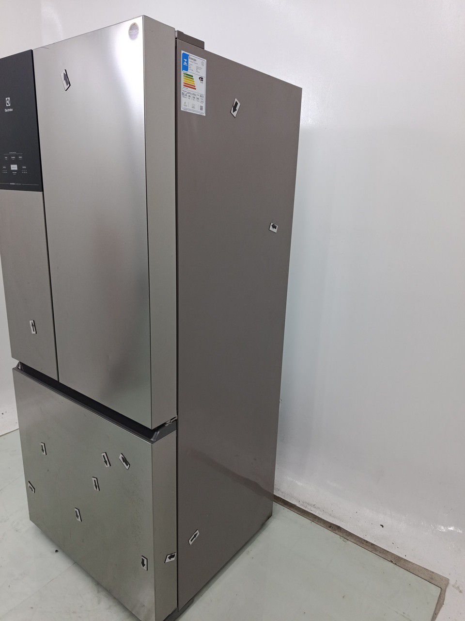 GELADEIRA ELECTROLUX IM8S FROST FREE INVERTER