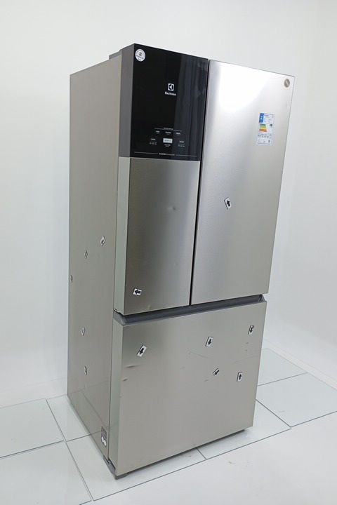 REFRIGERADOR ELECTROLUX IM8S FROST FREE INVER