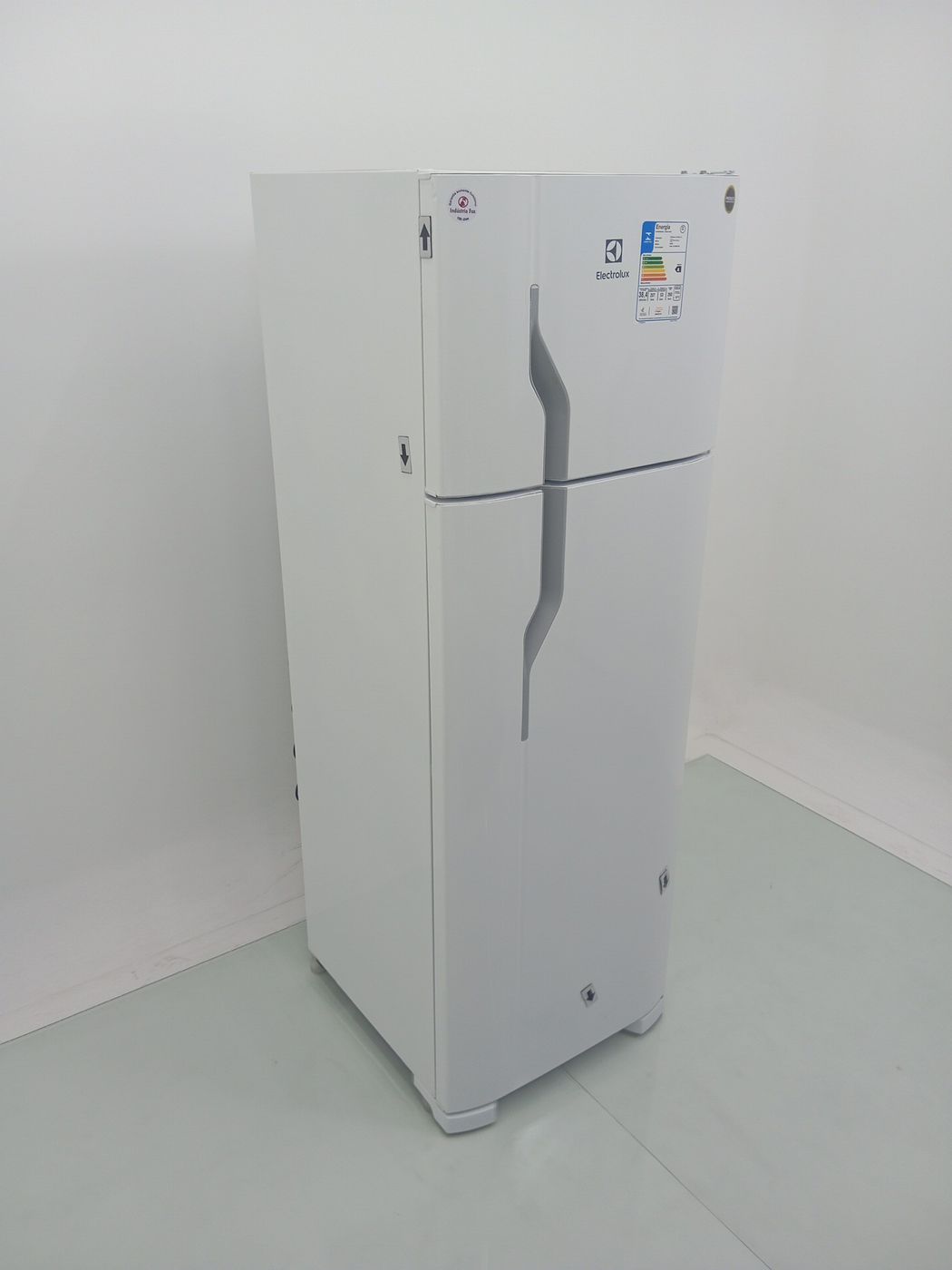 REFRIGERADOR ELECTROLUX DC35A   DUAS PORTAS C