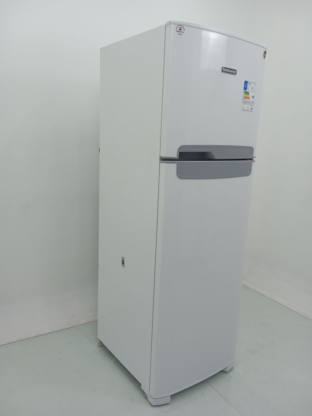 REFRIGERADOR ELECTROLUX TC41-   FROST FREE 37