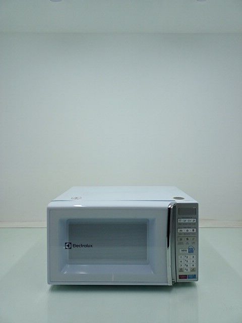 MICRO-ONDAS ELECTROLUX MB37R MICROONDAS 27L -