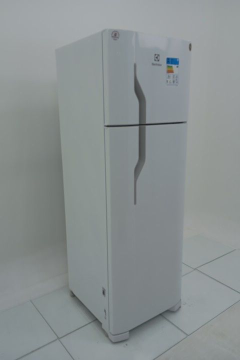 REFRIGERADOR ELECTROLUX DC35A   DUAS PORTAS C