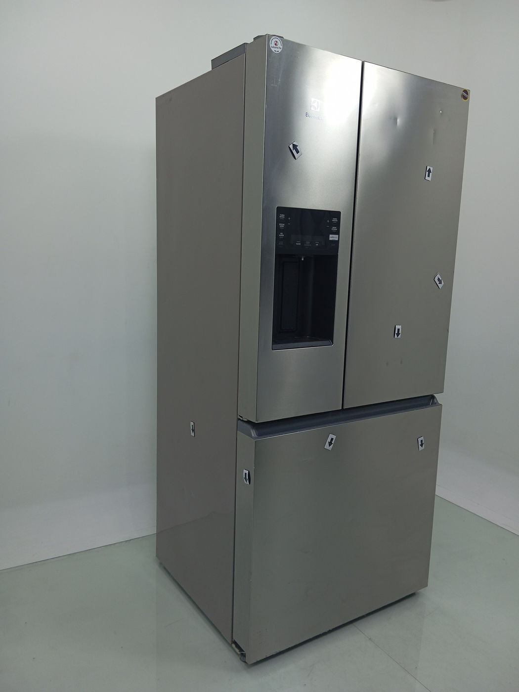 REFRIGERADOR ELECTROLUX IM8IS FROST FREE MULT