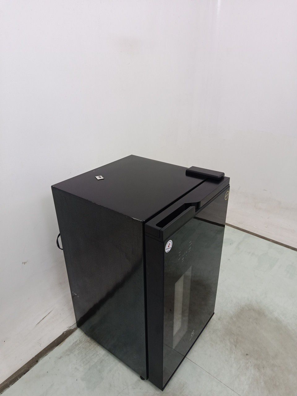 CERVEJEIRA ELECTROLUX EB100 HOME BAR FROST FR