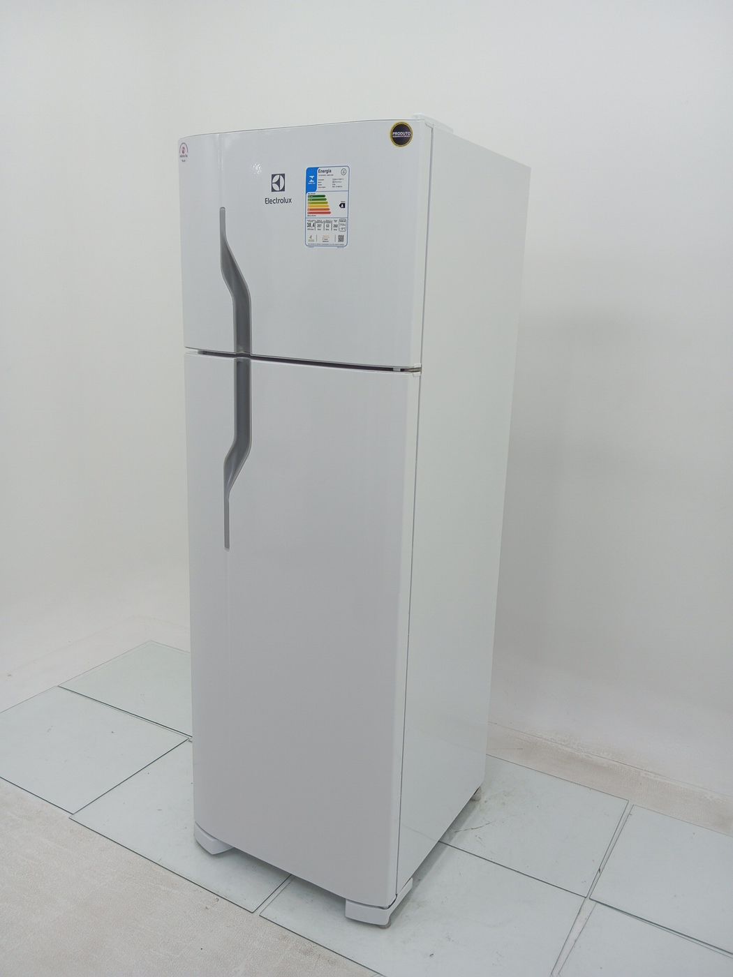 REFRIGERADOR ELECTROLUX DC35A   DUAS PORTAS C