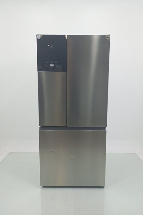 REFRIGERADOR ELECTROLUX IM8S FROST FREE INVER
