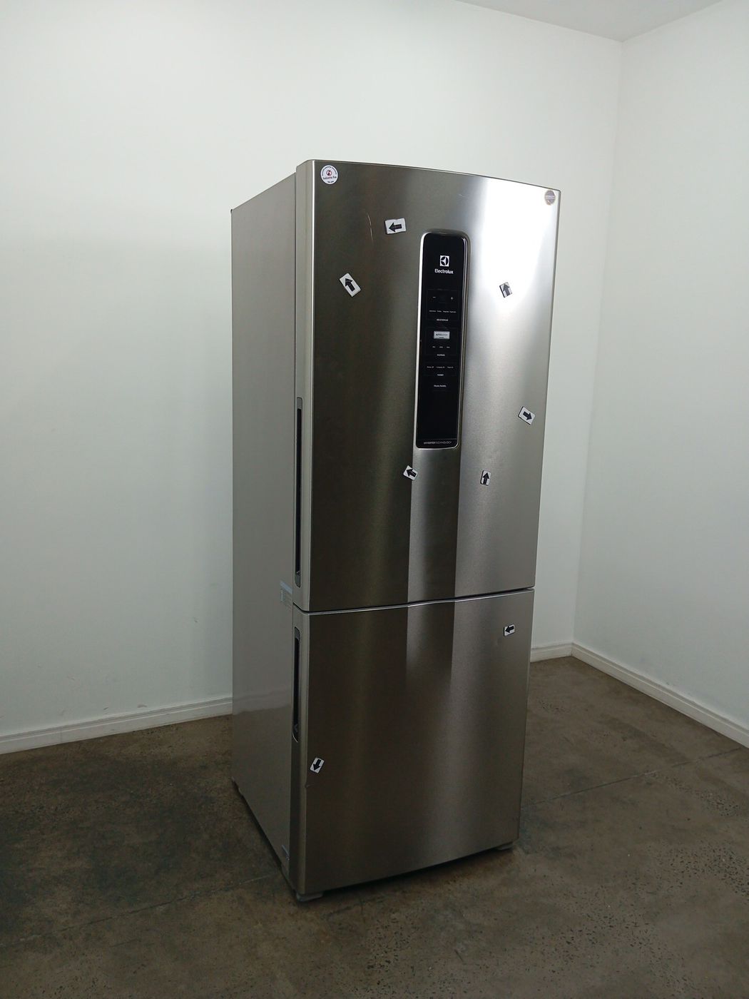 REFRIGERADOR ELECTROLUX IB54S DUAS PORTAS INV