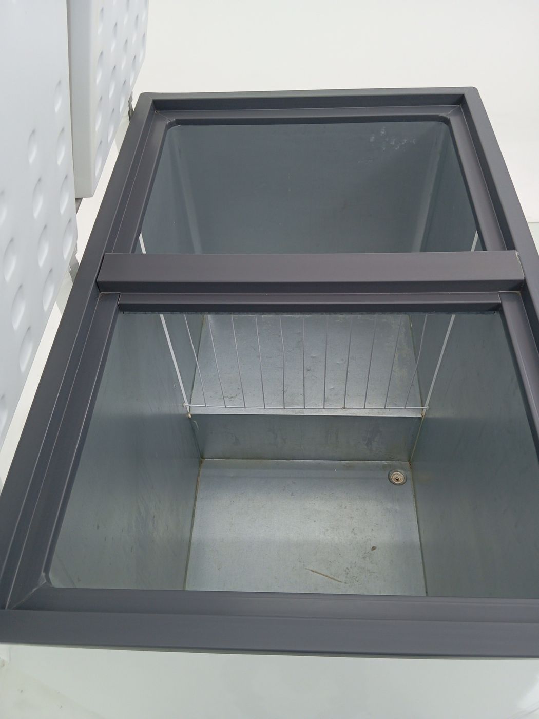 FREEZER ESMALTEC HORIZONTAL ECH350 325L - BRA