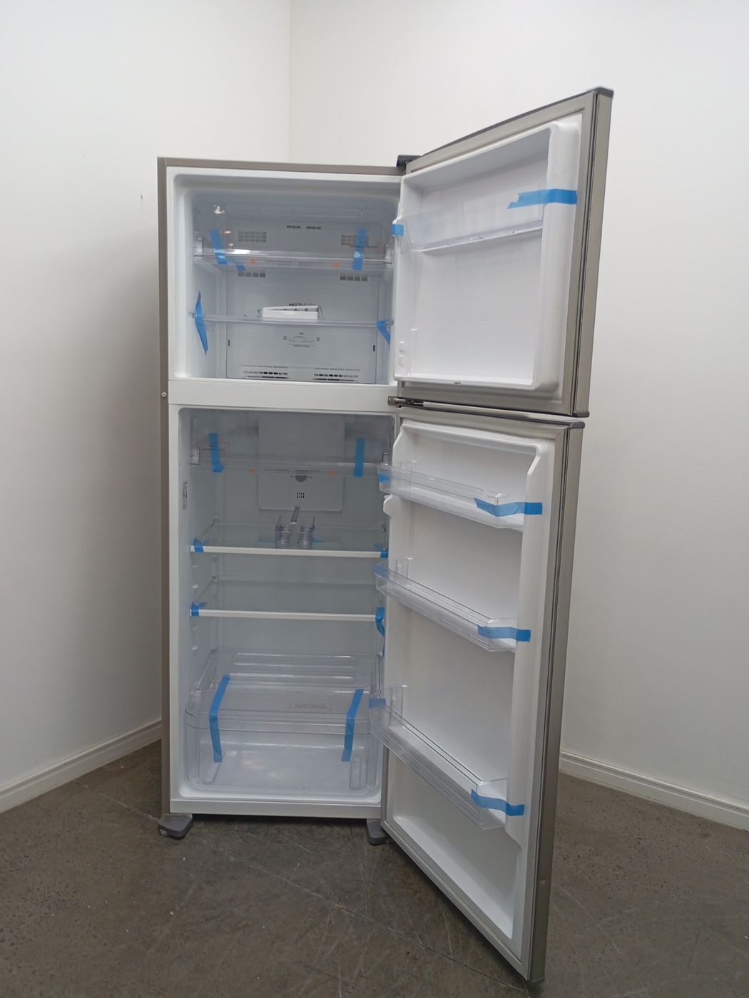 REFRIGERADOR CONTINENTAL TC56S FROST FREE 472