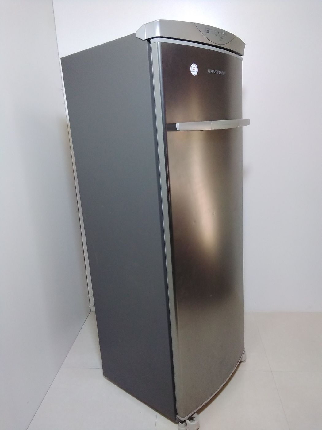 FREEZER BRASTEMP VERTICAL 1 PORTA 228L PL - I