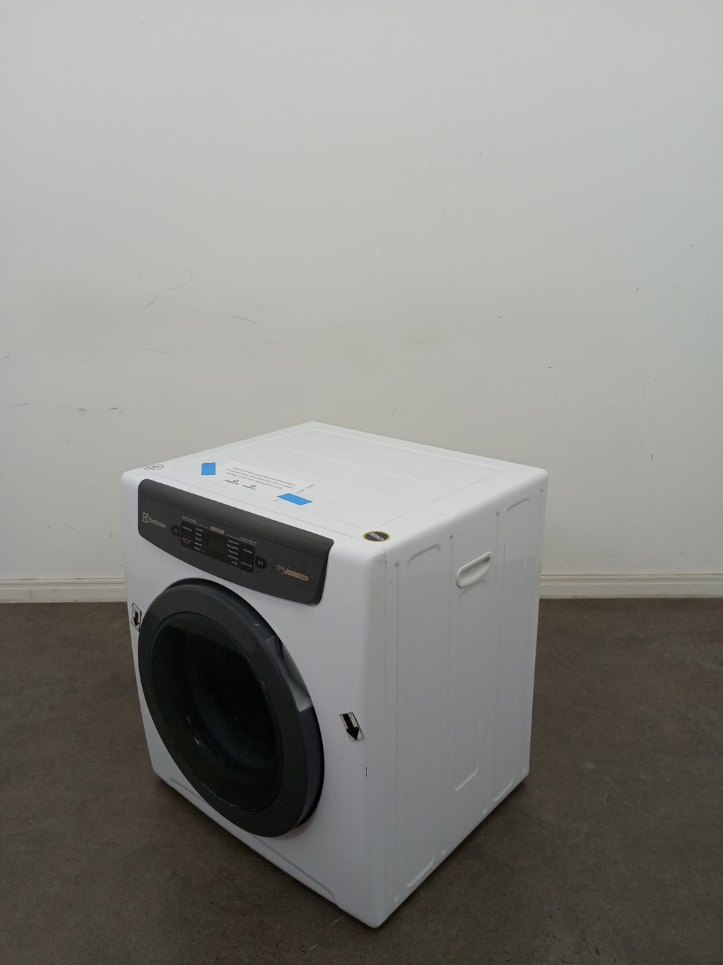 SECADORA ELECTROLUX SVB11 DE PAREDE E PISO 11