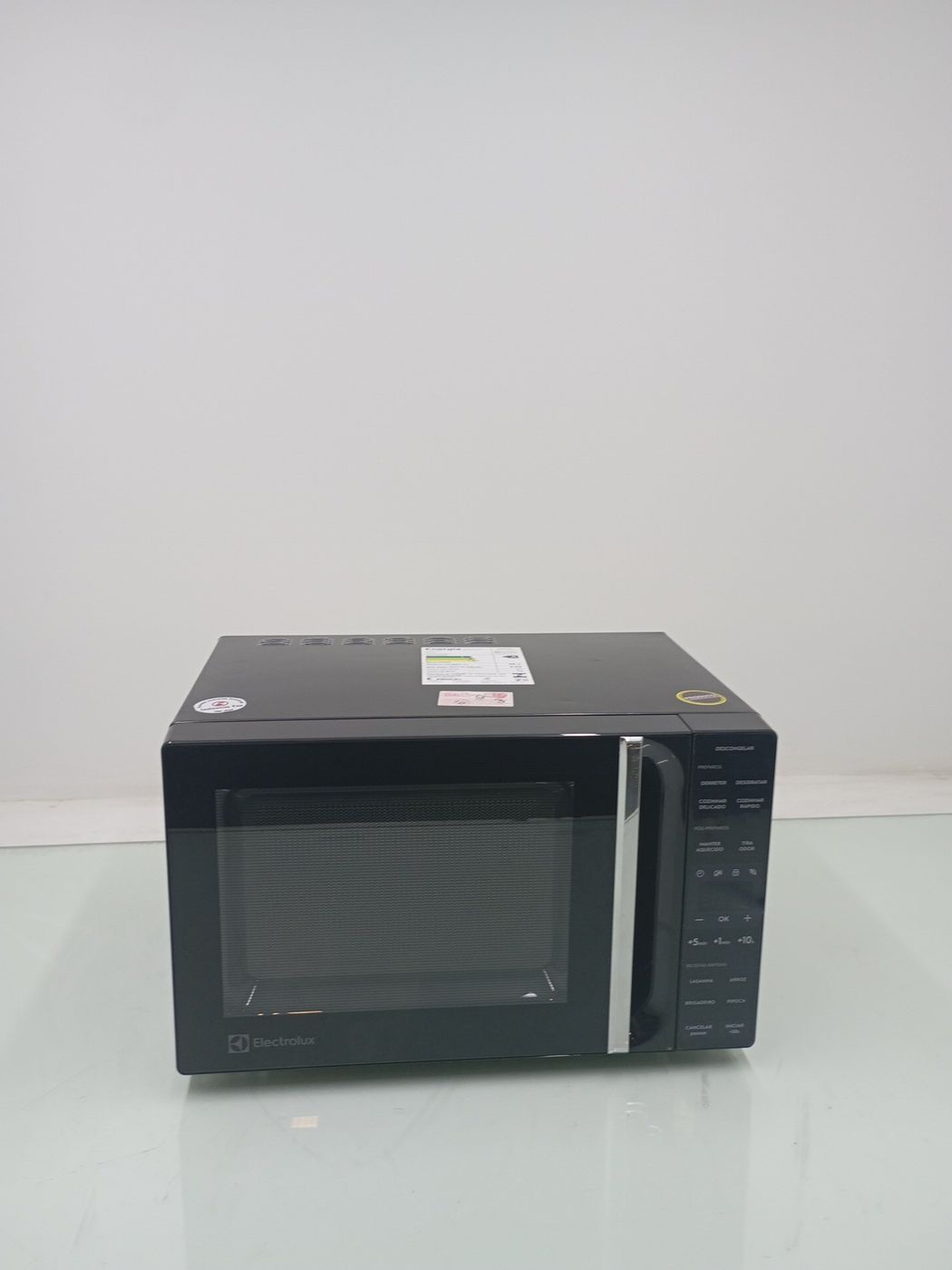 MICRO-ONDAS ELECTROLUX ME23P 23L - PRETO