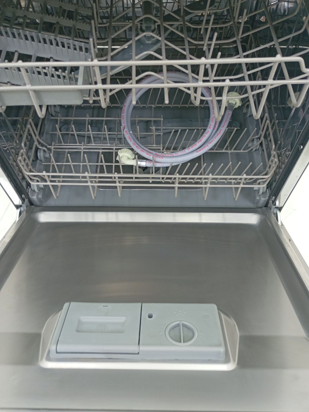 LAVA LOUCAS ELECTROLUX LL08S - Lava Louça Ele