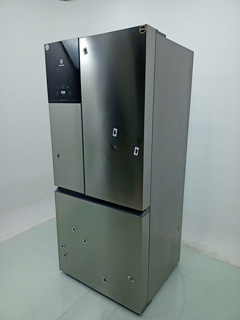 REFRIGERADOR ELECTROLUX IM8S FROST FREE INVER