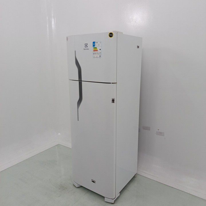 GELADEIRA ELECTROLUX DC35A CYCLE DEFROST 260L