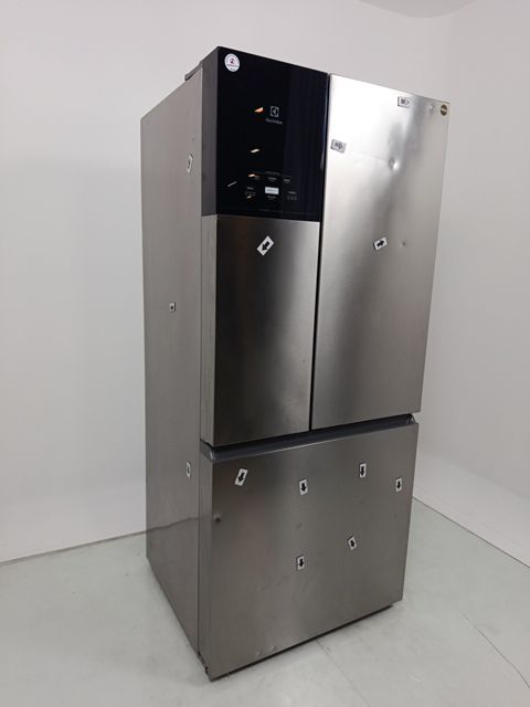 REFRIGERADOR ELECTROLUX IM8S - Refrigerador E