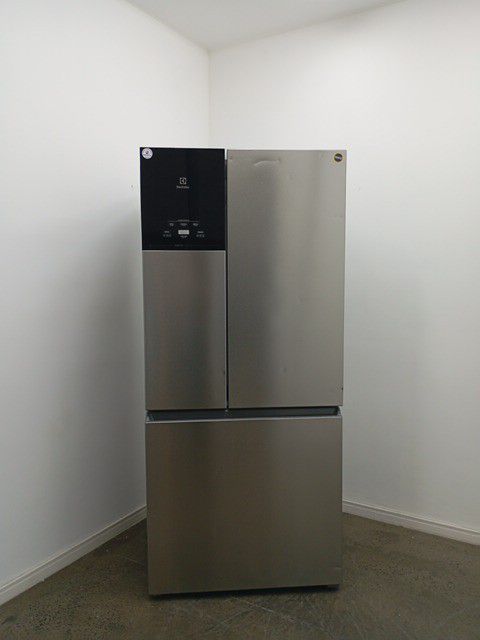 REFRIGERADOR ELECTROLUX IM8S FROST FREE INVER