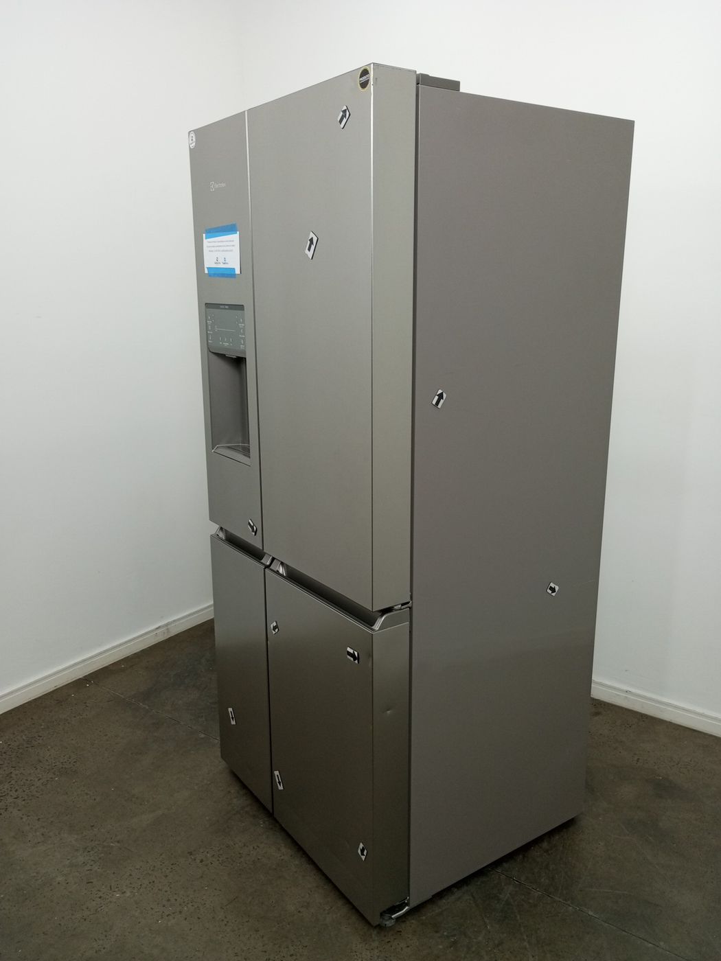 REFRIGERADOR ELECTROLUX IQ8IS MULTIDOOR COM F